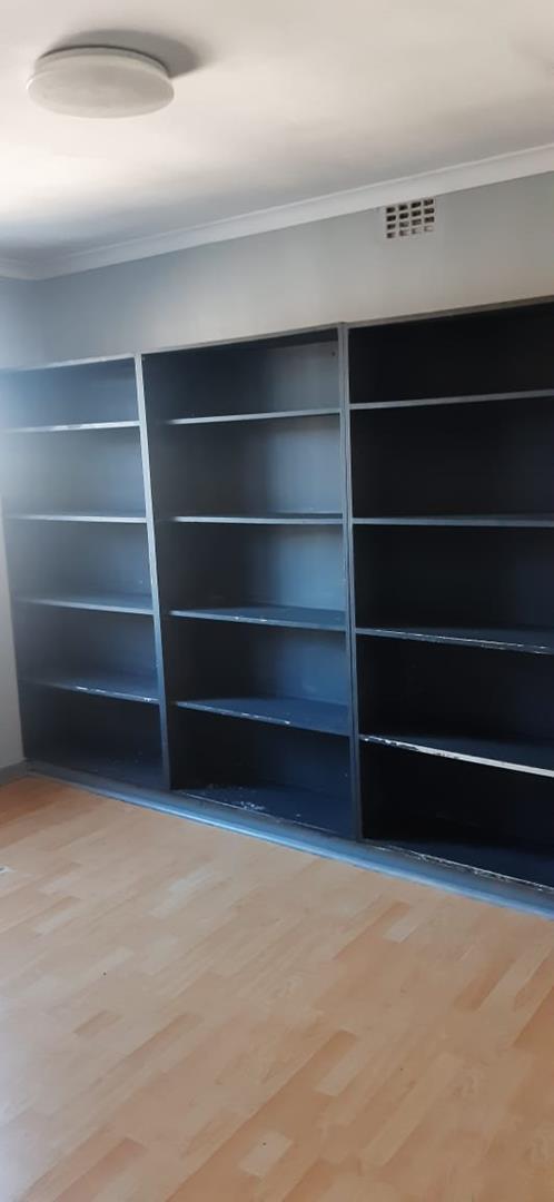 4 Bedroom Property for Sale in Brooklyn Western Cape